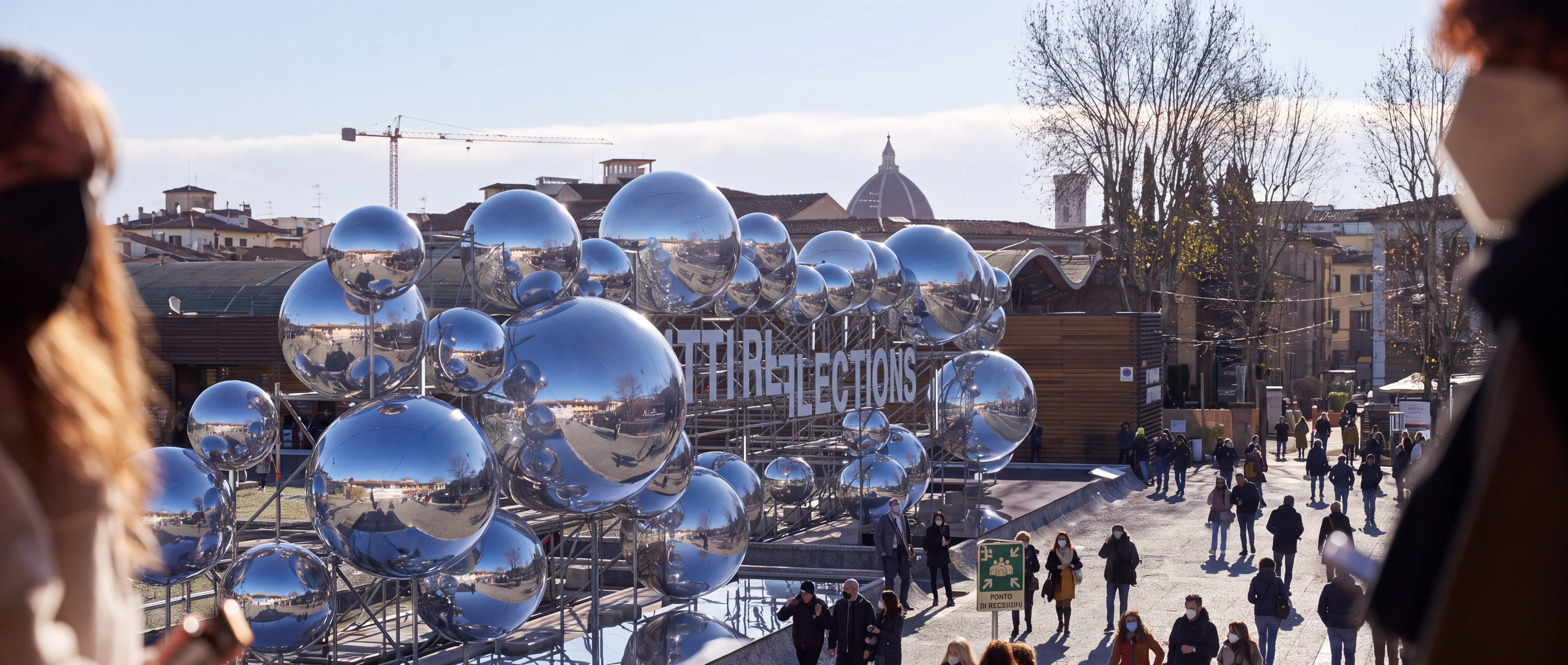 Mirror Balls — vista 18